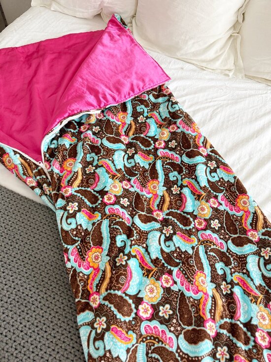 Swankie Blankie Other - Swankie Blankie Brown Paisley Pink Interior Zip 55-inch Sleeping Bag